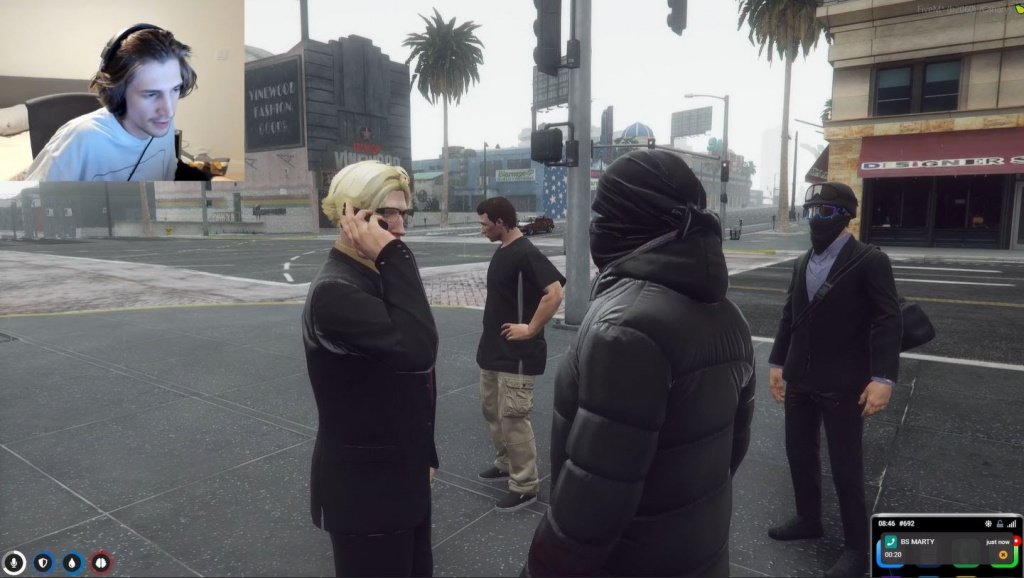 xqc fait rage les fans de twitch GTA RP Bank Heist Server pas de pixel