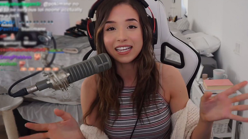 Pokimane répond aux DM Instagram des fans de Twitch