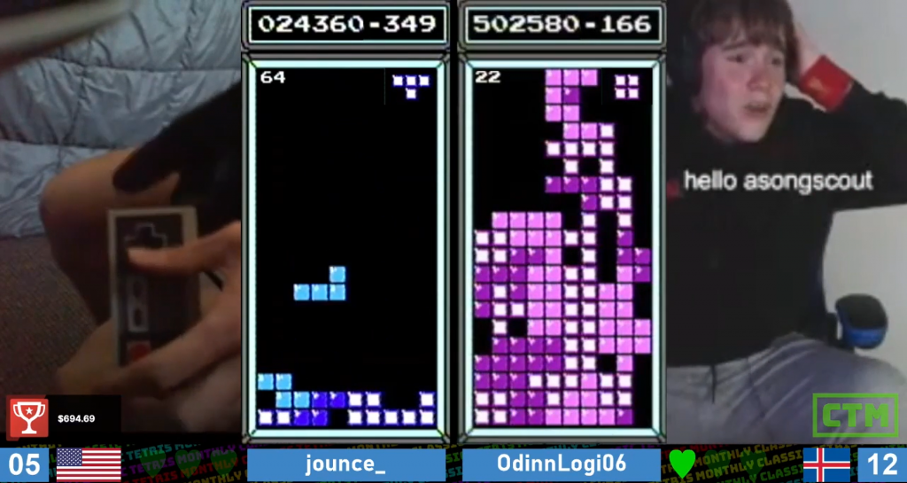 Le joueur de Tetris bat le record du monde classique pendant le tournoi et  dépasse 1,6 million de points