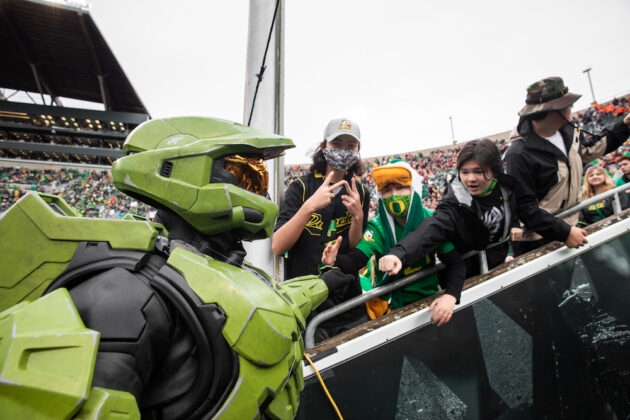 xbox halo vitrine infinie match de football oregon réalité augmentée maître chef cosplay