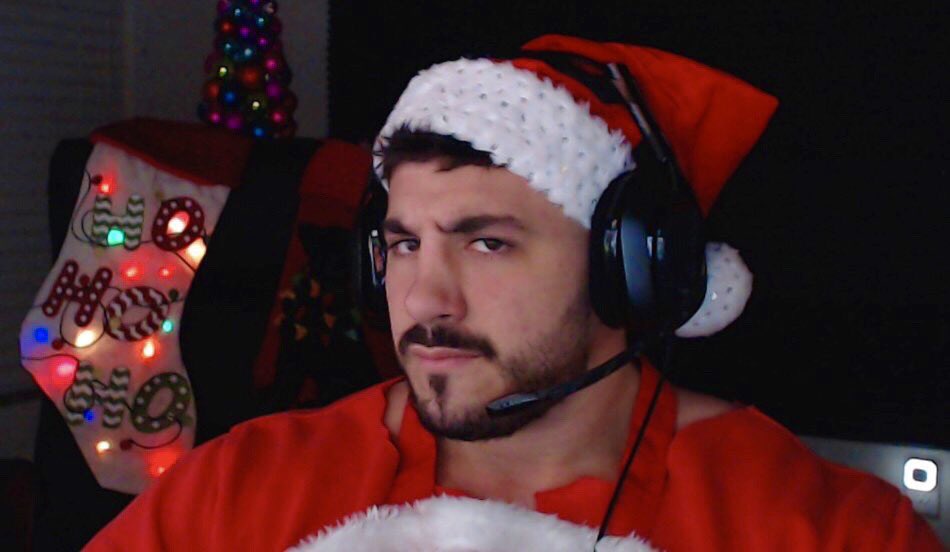 Nickmercs annonce un cadeau de Noël de 300 000 $ MFAM