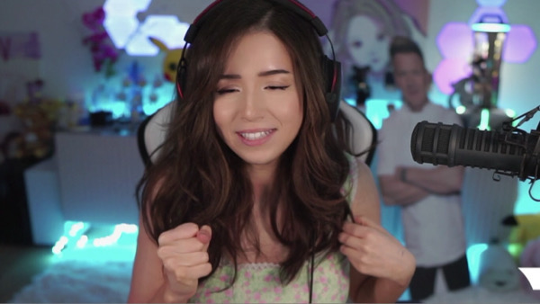 pokimane twitch streamer twitch livestream nouveau chaton explique