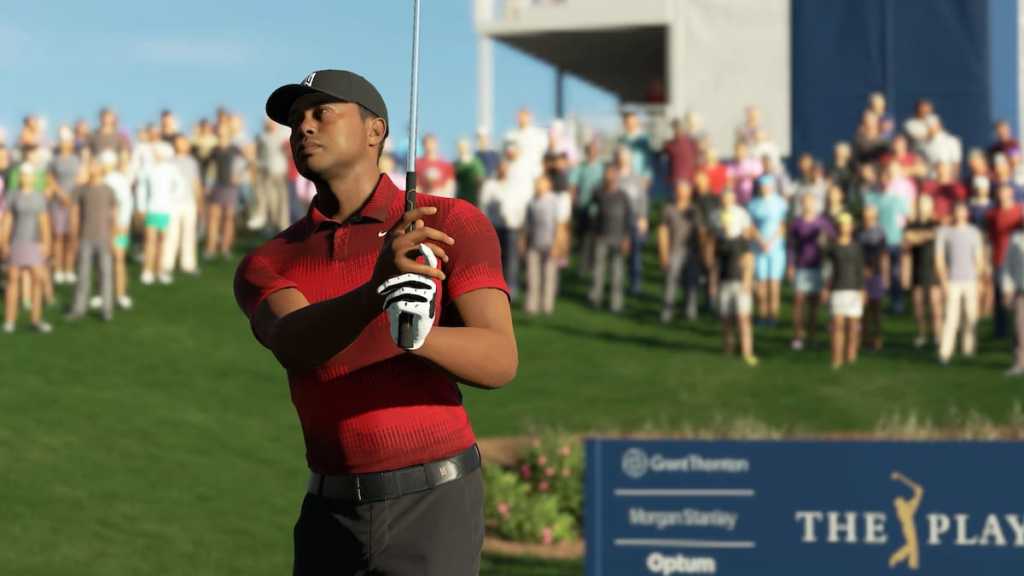 Tiger Woods frappe un coup dans PGA Tour 2K23