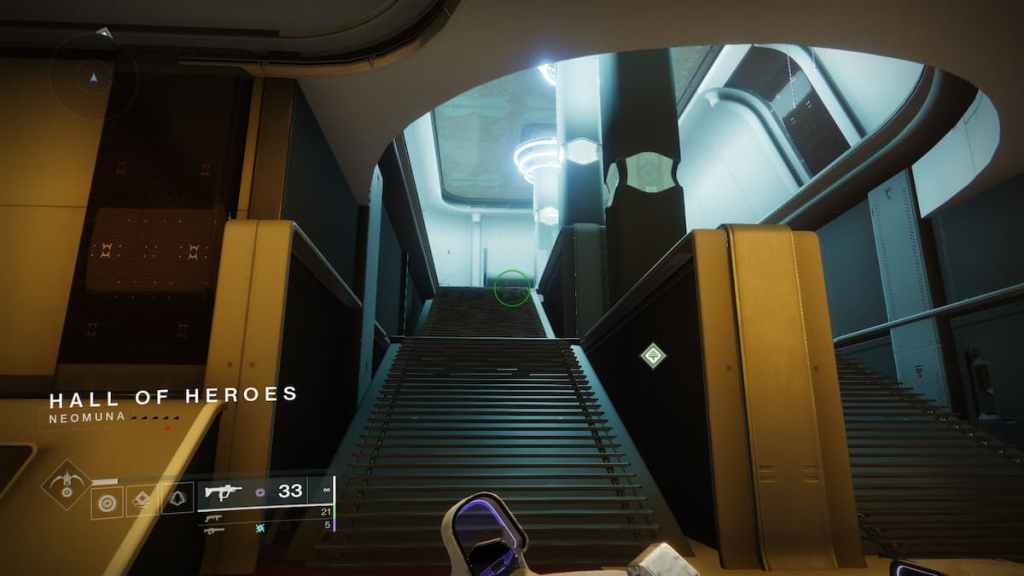 Où trouver le Panthéon des héros dans Destiny 2 Lightfall - dernier escalier. 